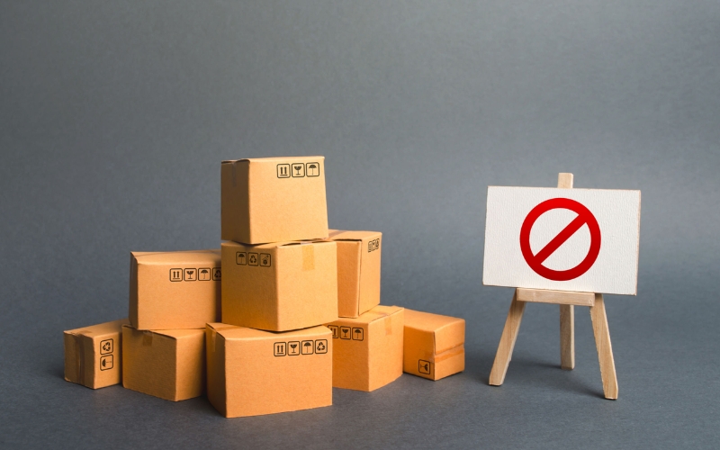 Hàng cấm nhập khẩu là gì